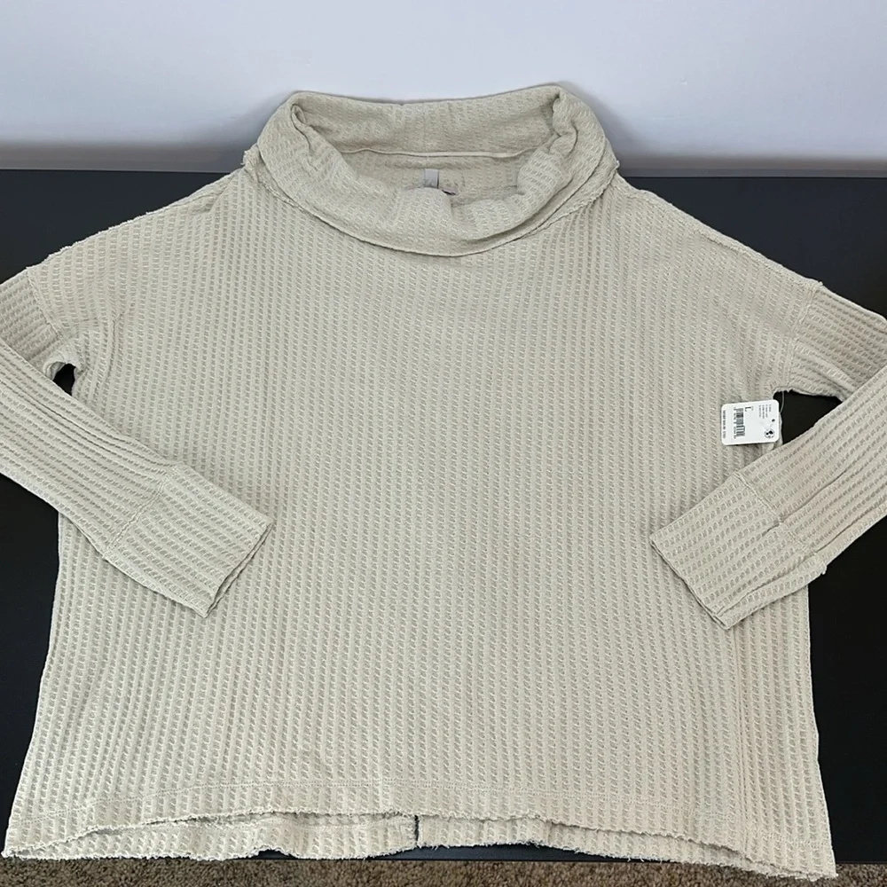 Free‎ People Stone Cold Juicy Long Sleeve Waffle Knit Top L Oversized Cowl Neck